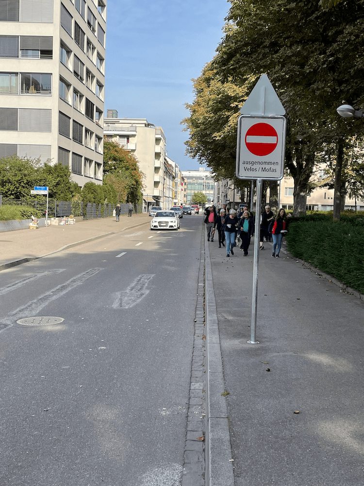 Die Klingentalstrasse bleibt dank Rekurs von Pro Velo in beide Richtungen befahrbar